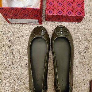 NWT- Tory Burch Minnie Travel Ballet